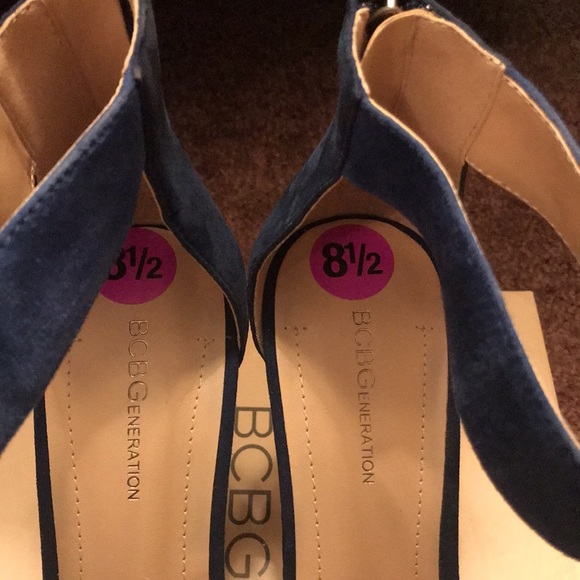 BCBG Malabo heels - Picture 4 of 4